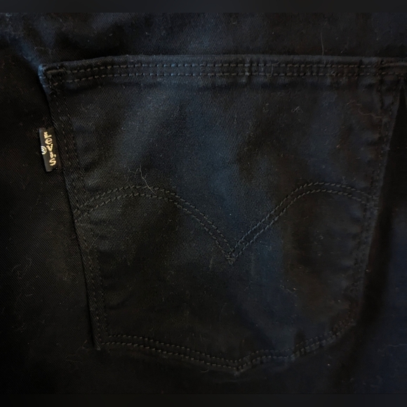 Black Levi's - Picture 2 of 2